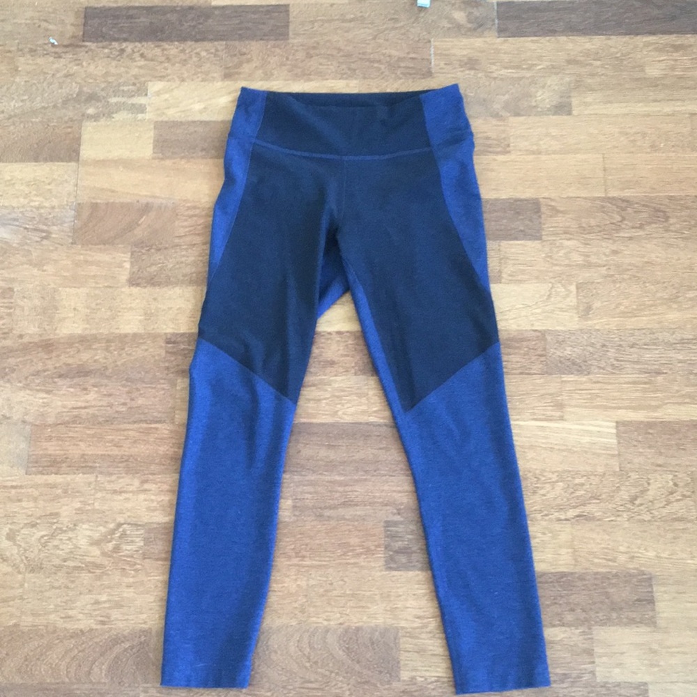 Outdoor Voices 3/4 Two Tone Leggings